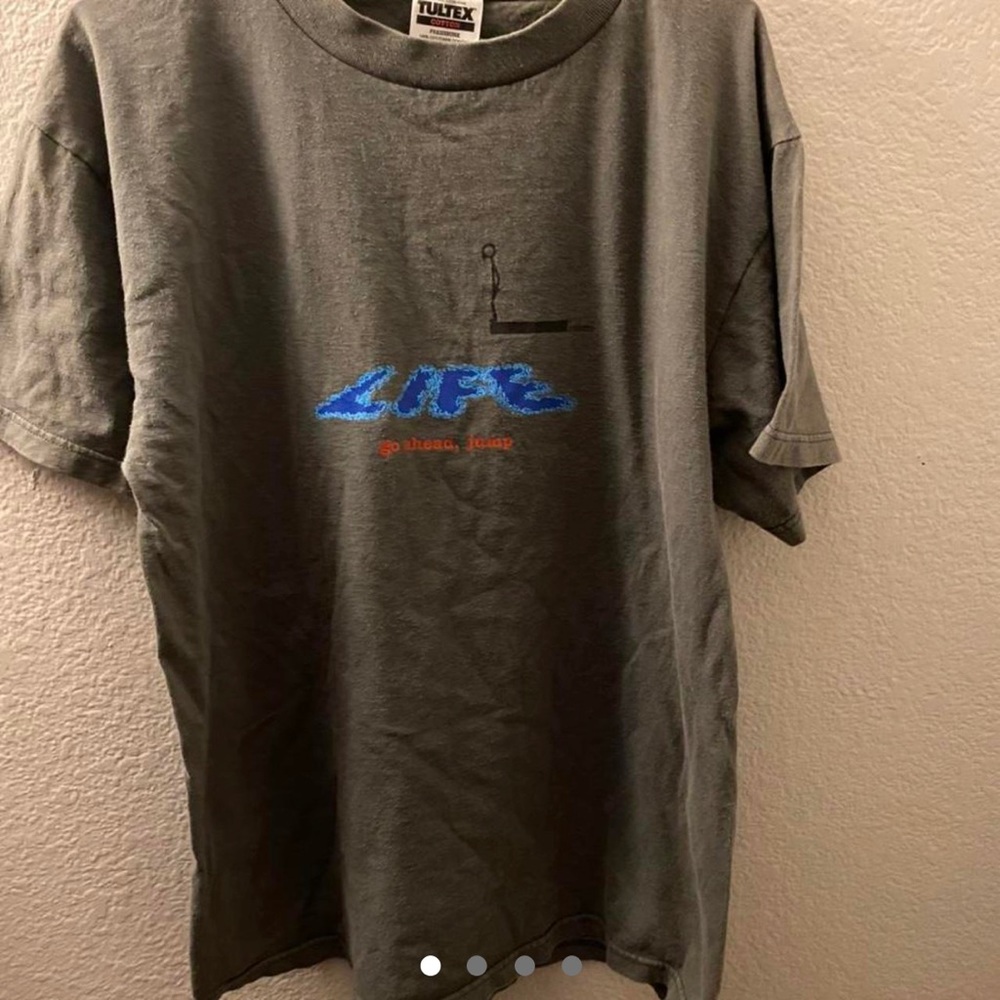 Tultex tag 90s “go ahead jump” shirt